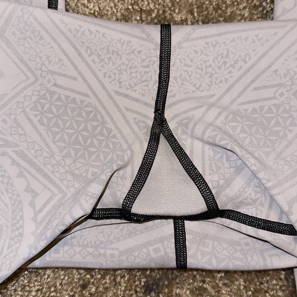 NWOT Lululemon High Rise Wunder Under leggings in Inked Ice - Picture 9 of 9